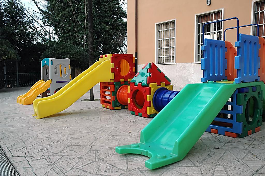 Casa Religiosa Per Ferie Ancelle Del Santuario Hotel โรม ภายนอก รูปภาพ